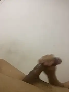 Snapshot of emanuelito_01 chatting on 02/25/26, 06:23 emanuelito 01 online show from 02/25/26, 06:23