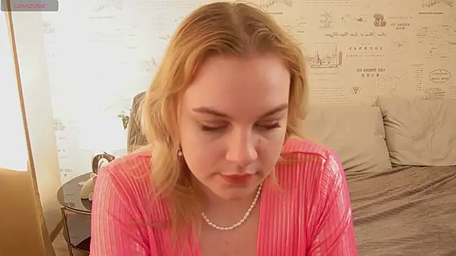 Glow Margo online show from 06/05/26, 01:12