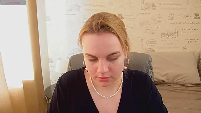 Glow Margo online show from 06/08/26, 01:20