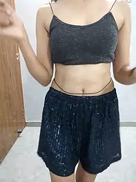NeetuKumri online show from 05/15/26, 04:58