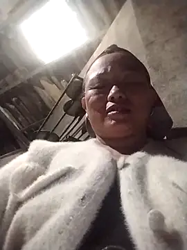 Snapshot of Lucie_Fuzk chatting on 02/25/26, 10:14 Lucie Fuzk online show from 02/25/26, 10:14