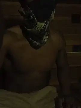 EricSwainn901 online show from 04/12/26, 03:00