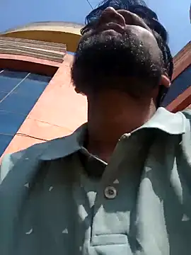 Snapshot of love493355 chatting on 02/26/26, 09:19 love493355 online show from 02/26/26, 09:19