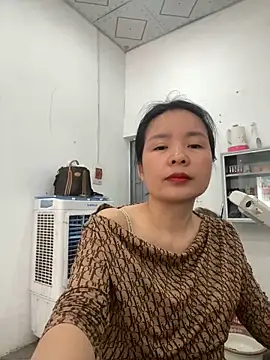 Ivy Trix2 online show from 03/15/26, 05:24