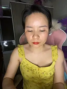 Ivy Trix2 online show from 04/11/26, 07:56