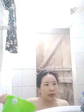 Ivy Trix2 online show from 04/16/26, 02:56