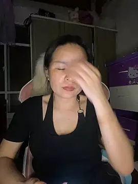 Ivy Trix2 online show from 05/04/26, 02:57