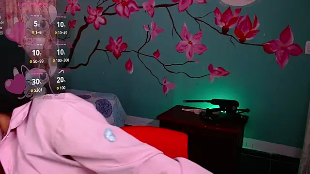 NoelleVireaux online show from 04/11/26, 12:31