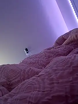 Snapshot of Averyleig chatting on 02/25/26, 12:59 Averyleig online show from 02/25/26, 12:59