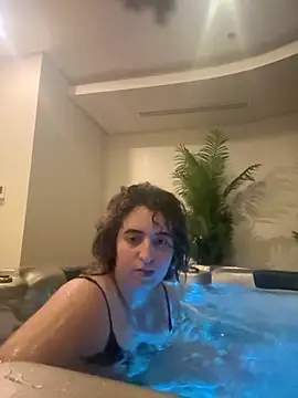 Snapshot of yassiestar chatting on 02/27/26, 12:49 yassiestar online show from 02/27/26, 12:49