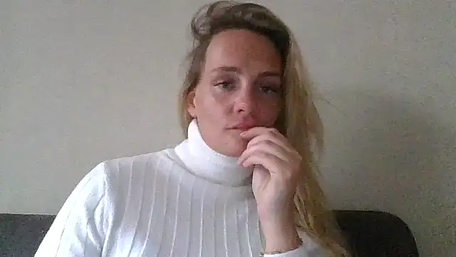 Snapshot of Lisanne30 chatting on 02/27/26, 01:33 Lisanne30 online show from 02/27/26, 01:33