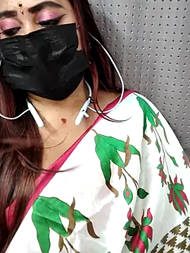 Snapshot of Cutie_Nila chatting on 06/18/26, 05:19 Cutie Nila online show from 06/18/26, 05:19