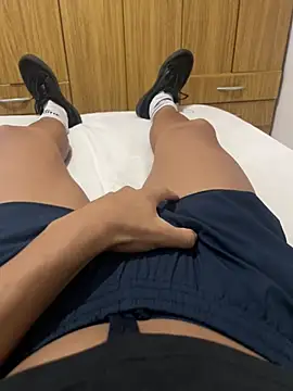 Snapshot of RuinedQuark chatting on 02/26/26, 03:00 RuinedQuark online show from 02/26/26, 03:00