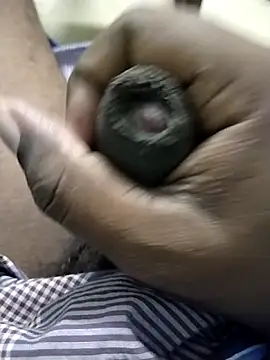 sathish2895 online show from 03/08/26, 02:54