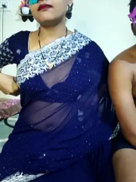 Sweet Cpl  online show from 04/13/26, 01:05