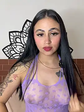 Snapshot of Emily_cute777 chatting on 02/26/26, 05:17 Emily cute777 online show from 02/26/26, 05:17