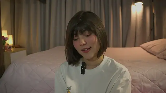 AitanaJhons  online show from 04/22/26, 10:50