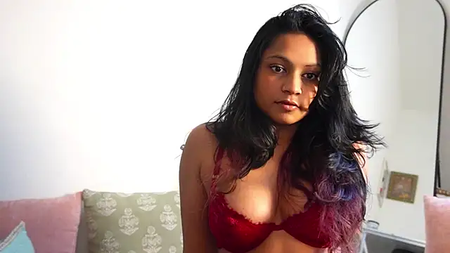 itsjustzara online show from 03/04/26, 03:51