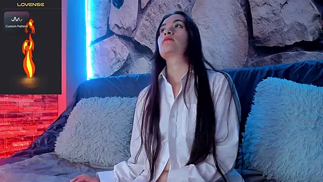  Macadamiia  online show from 03/21/26, 02:38