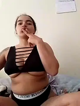 amomentofpassion 1 online show from 02/27/26, 12:16