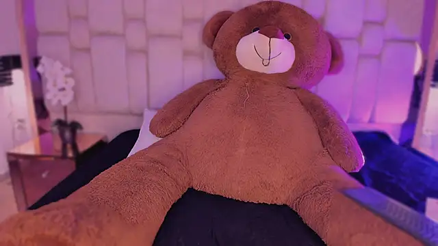 AgathaUwuDoll online show from 04/24/26, 08:22