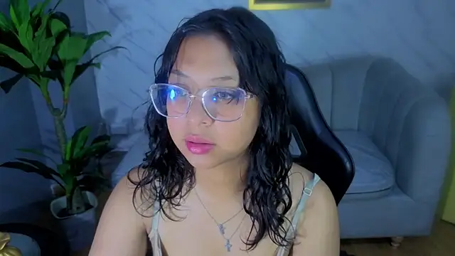 Kristen black T online show from 04/22/26, 03:20