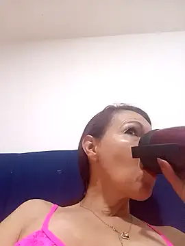 celeste kiss  online show from 04/23/26, 03:30