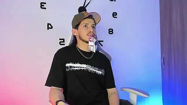 Nathan--Ferrara online show from 04/08/26, 01:00