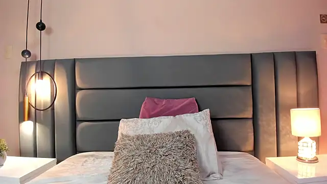 Snapshot of AitanaSantoss chatting on 02/27/26, 11:54 AitanaSantoss online show from 02/27/26, 11:54