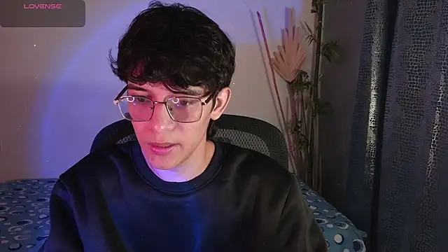 Snapshot of noah_millerx chatting on 03/01/26, 03:52 noah millerx online show from 03/01/26, 03:52