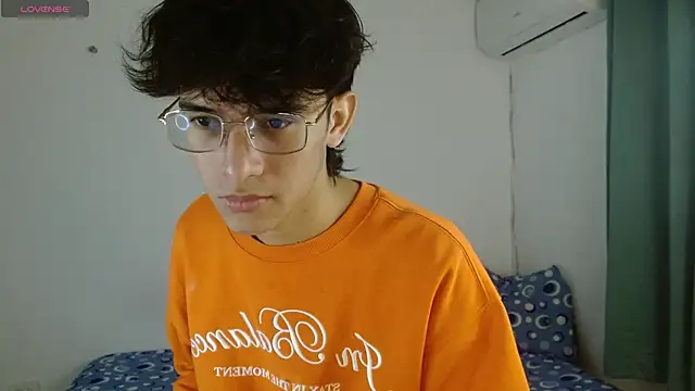 noah millerx online show from 05/03/26, 03:56