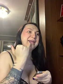 EvaBeautyXx online show from 04/19/26, 10:45