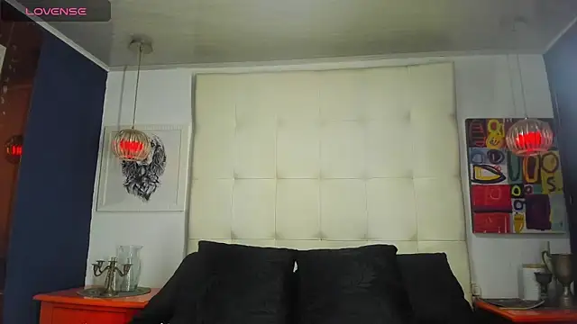 EXCLUSIVE8 online show from 04/14/26, 04:51