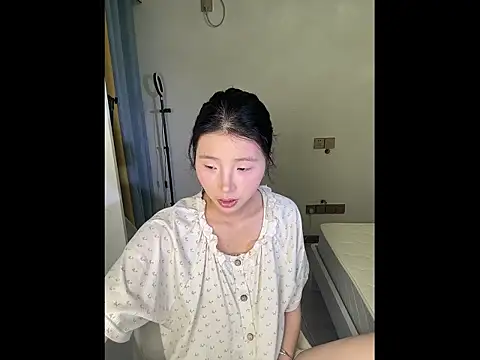 Y--F--LOVE online show from 04/22/26, 03:24