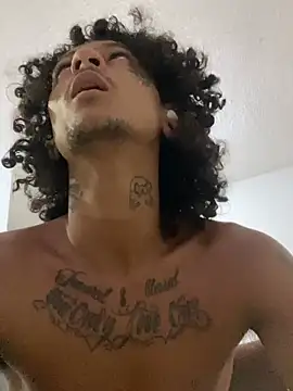 Snapshot of carlitu_021 chatting on 02/26/26, 05:39 carlitu 021 online show from 02/26/26, 05:39