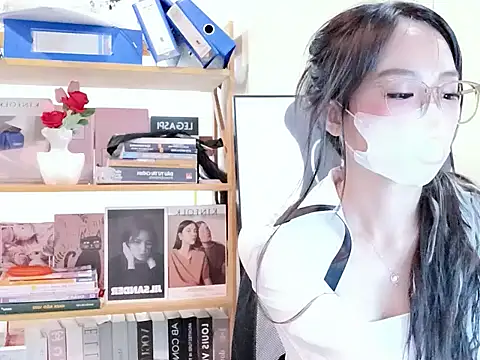 Snapshot of RG_Lenalyy chatting on 05/15/26, 11:45 RG Lenalyy online show from 05/15/26, 11:45