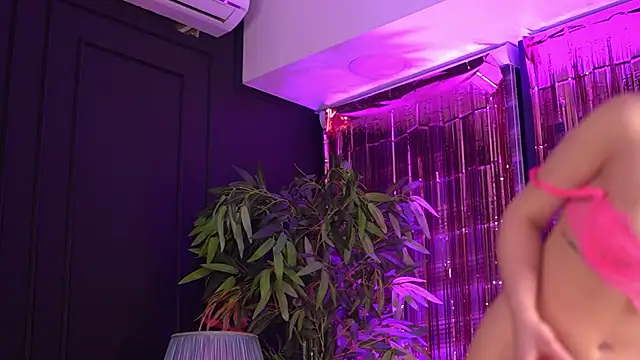 AlessiaNoire online show from 04/10/26, 05:50