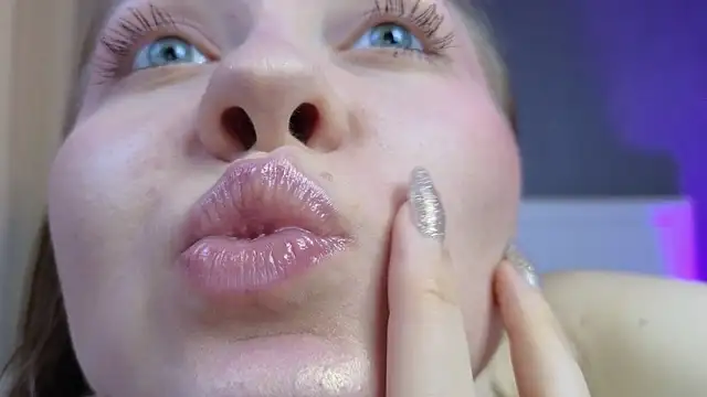 Cute Auggie8 online show from 04/11/26, 09:57