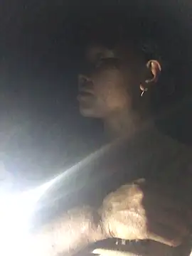 Snapshot of muimui990 chatting on 03/02/26, 01:29 muimui990 online show from 03/02/26, 01:29