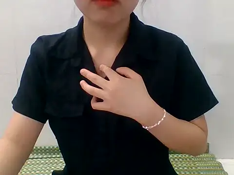 Snapshot of kiraa-007 chatting on 05/12/26, 03:42 kiraa-007 online show from 05/12/26, 03:42