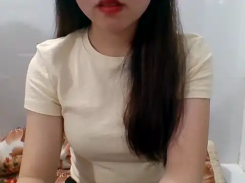 Snapshot of kiraa-007 chatting on 06/10/26, 01:43 kiraa-007 online show from 06/10/26, 01:43