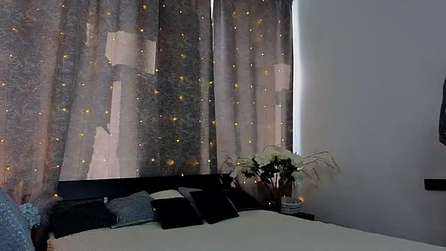 SashaXX  online show from 02/27/26, 06:57