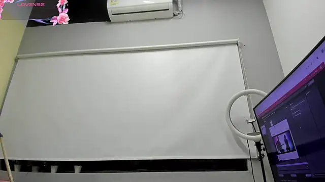  VALERIAGOMEZ online show from 03/27/26, 09:53