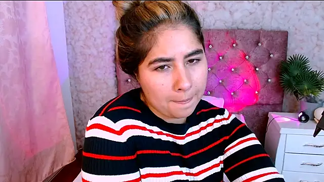 Sofiazaf  online show from 03/18/26, 12:41