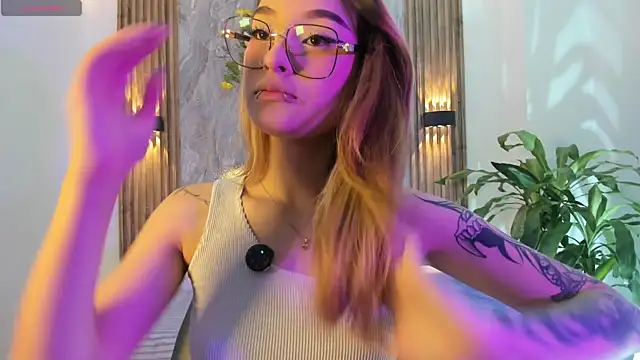Melodylanee online show from 05/11/26, 11:05