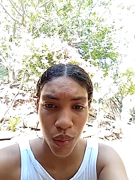 ginevere 20 online show from 04/05/26, 07:44