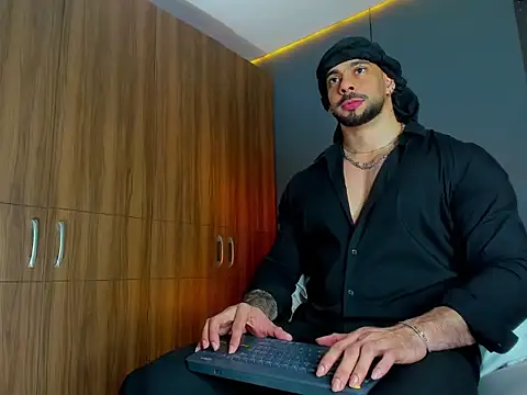 massimo visconti online show from 03/07/26, 03:03