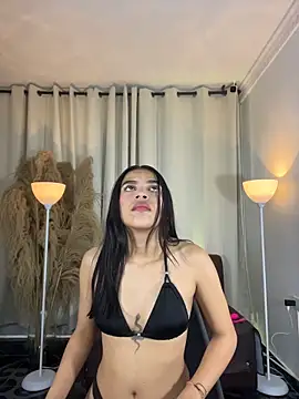 Maii Luna online show from 04/08/26, 01:00