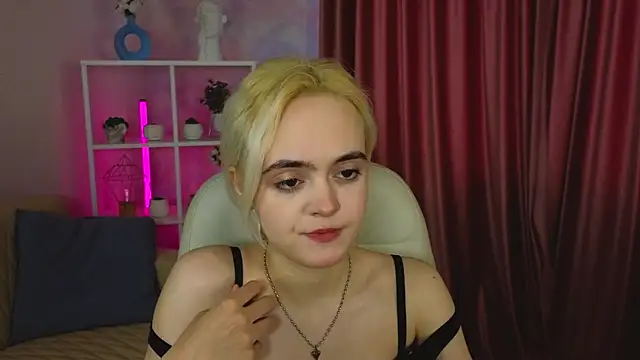 Bambi Bloom online show from 03/08/26, 01:48