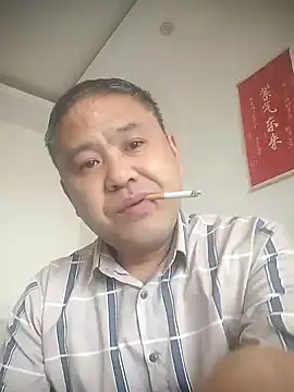 wanggang880903 online show from 04/06/26, 05:41